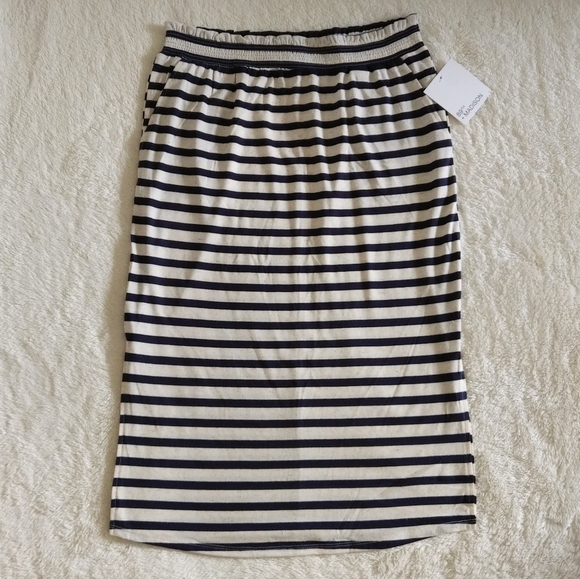 89th & Madison Dresses & Skirts - 89th + Madison Striped Midi Skirt -NWT